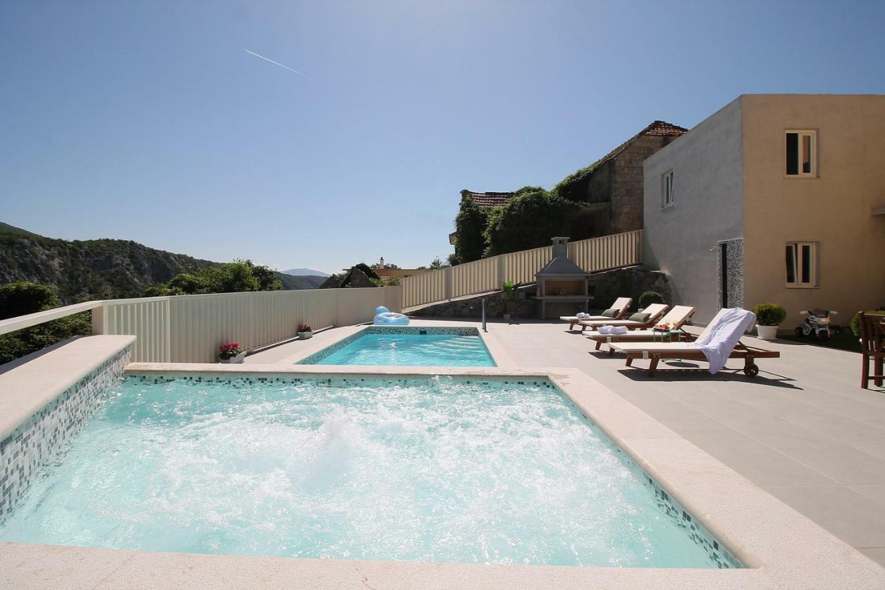 Villa Remusic Pool, Whirlpool, Sauna,4 Bedrooms, Amazing Landscape Smolonje Exteriör bild